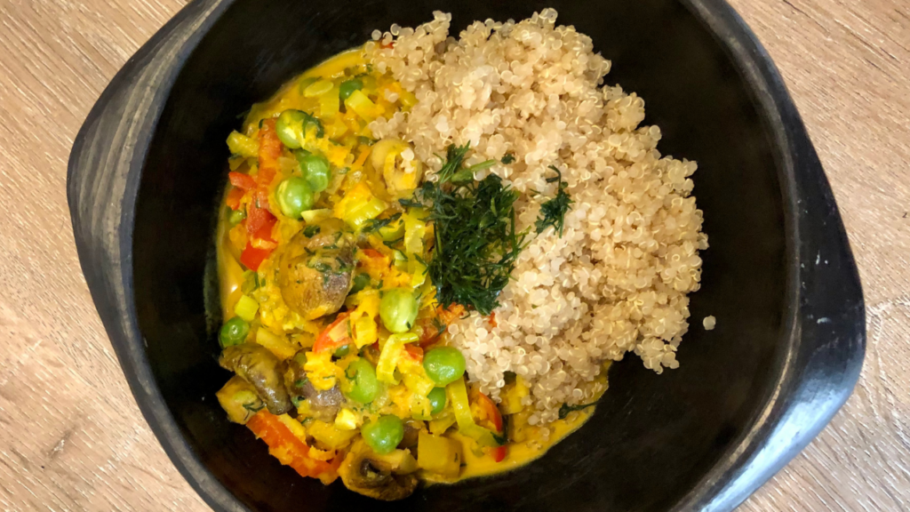 Curry con quinoa