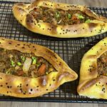 Pide de carne molida